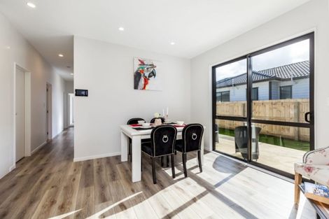 Photo of property in 8 Whakapono Road, Pukekohe, 2120