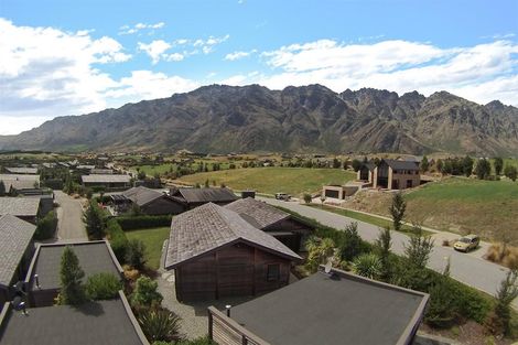 Photo of property in 18 Rannoch Drive, Jacks Point, Queenstown, 9371