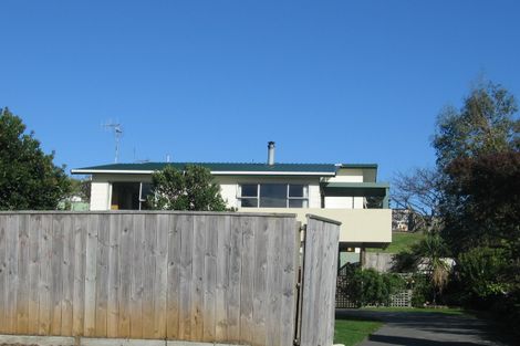 Photo of property in 36 Winton Street, Paraparaumu Beach, Paraparaumu, 5032