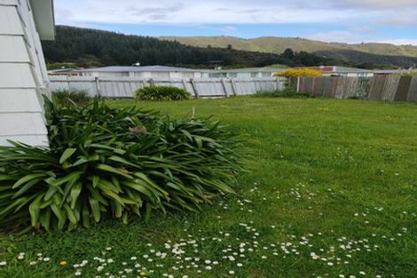 Photo of property in 1 Weymouth Grove, Wainuiomata, Lower Hutt, 5014