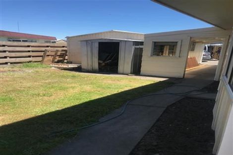 Photo of property in 40 Wynyard Crescent, Tamatea, Napier, 4112