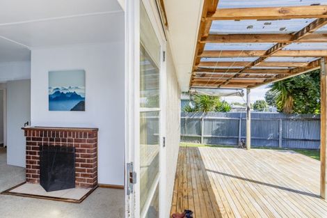 Photo of property in 17 Massey Crescent, Marewa, Napier, 4110