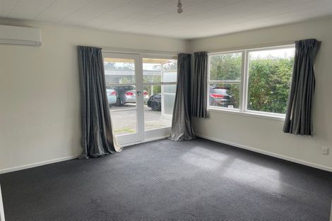Photo of property in 68 Gladstone Road, Northcote, Auckland, 0627