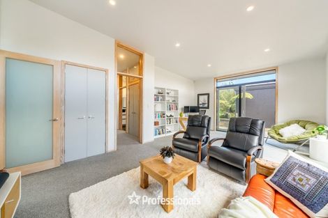 Photo of property in 12 Mount Marua Way, Timberlea, Upper Hutt, 5018