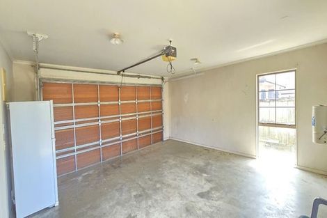 Photo of property in 12 Glanmire Place, Flat Bush, Auckland, 2016