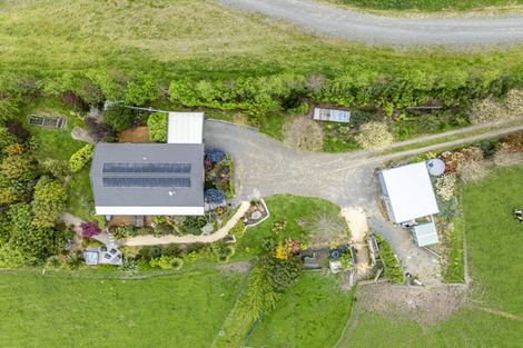 Photo of property in 1215 Taihape Road, Sherenden, Hastings, 4179