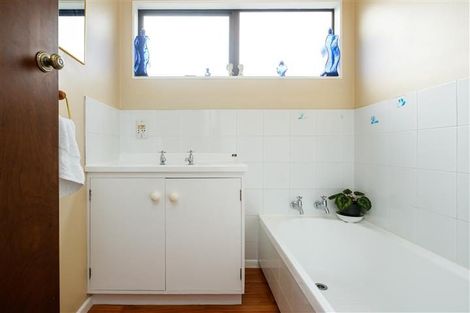 Photo of property in 5 Jarrett Court, Roslyn, Palmerston North, 4414