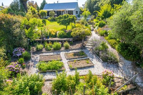 Photo of property in 8 Sunrise Valley Road, Upper Moutere, 7173