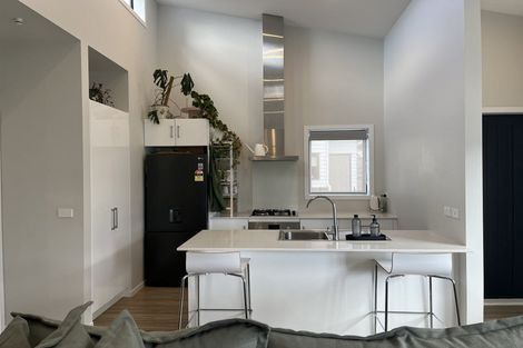 Photo of property in 21d Margaret Road, Raumati Beach, Paraparaumu, 5032