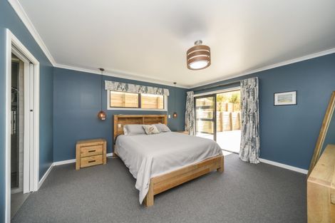 Photo of property in 107 Cashmere Drive, Fitzherbert, Palmerston North, 4410