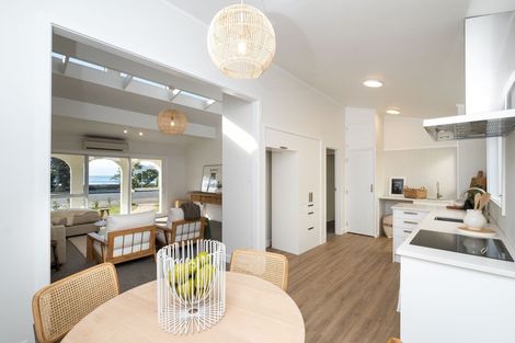 Photo of property in 24 Charles Street, Westshore, Napier, 4110