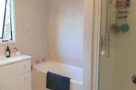 Photo of property in 13 Mcbreen Avenue, Northcote, Auckland, 0627