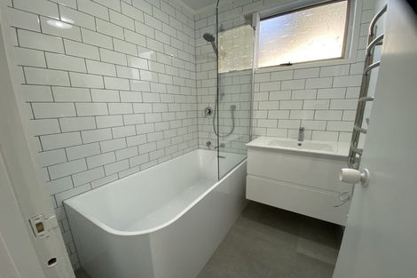 Photo of property in 29a Moore Street, Hillcrest, Auckland, 0627