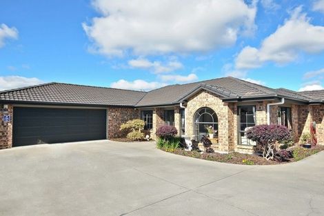 Photo of property in 56 Farringdon Avenue, Rototuna North, Hamilton, 3210