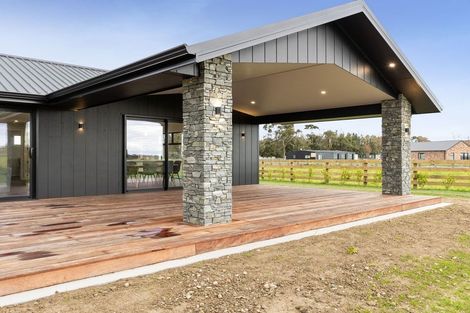 Photo of property in 32a Aranui Road, Kairanga, 4475