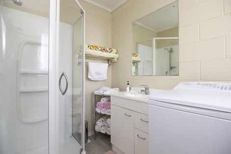 Photo of property in 8d Seaforth Avenue, Milson, Palmerston North, 4414