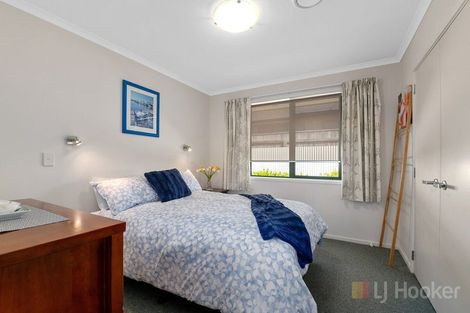 Photo of property in 18 Hamon Place, Pukehangi, Rotorua, 3015