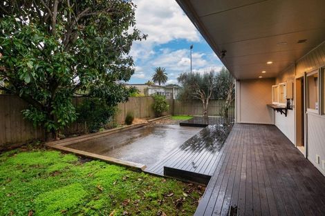 Photo of property in 2/15a Allendale Road, Mount Albert, Auckland, 1025