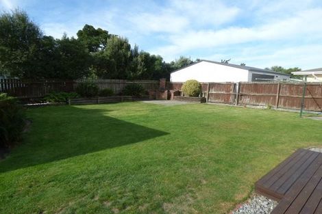 Photo of property in 20 Royal Park Drive, Parklands, Christchurch, 8083