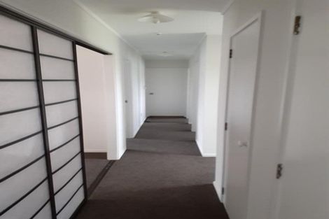 Photo of property in 3 Oakhaven Place, Ranui, Auckland, 0612