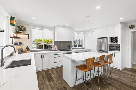 Photo of property in 33 Skerman Street, Marton, 4710