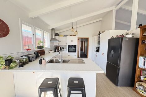 Photo of property in 28 Mountbatten Street, New Brighton, Christchurch, 8061
