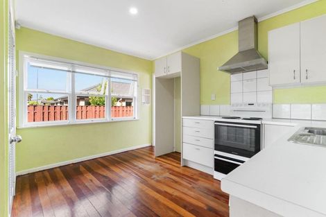 Photo of property in 9 Alma Crescent, Papakura, 2110