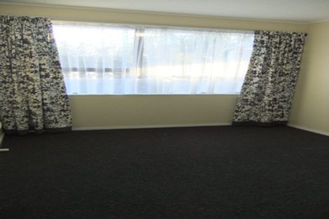 Photo of property in 4 Bryce Place, Kelvin Grove, Palmerston North, 4414