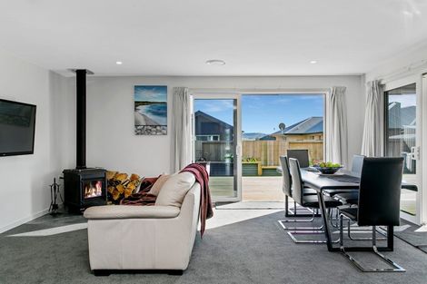 Photo of property in 22 Harakeke Drive, Wharewaka, Taupo, 3330