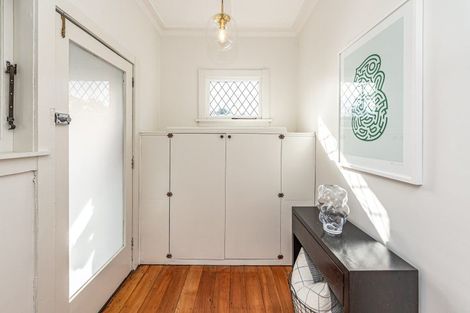 Photo of property in 3 Carlton Avenue, Gonville, Whanganui, 4501