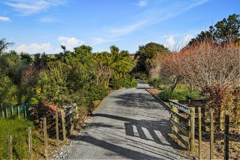 Photo of property in 93 Hamilton Road, Waimauku, 0881