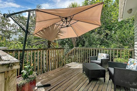 Photo of property in 17 Holyoake Place, Chatswood, Auckland, 0626