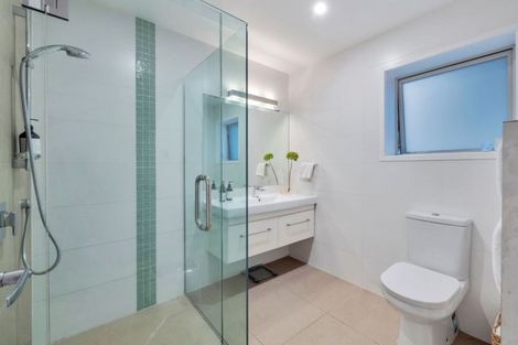 Photo of property in 15 Anakiwa Place, Milford, Auckland, 0620