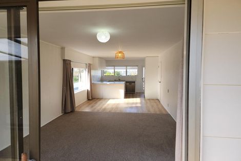 Photo of property in 1/33 Quebec Road, Milford, Auckland, 0620