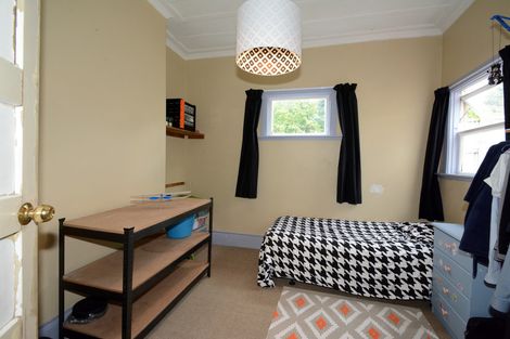 Photo of property in 12 Catherine Street, Caversham, Dunedin, 9012