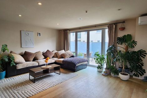 Photo of property in 972b Colombo Street, St Albans, Christchurch, 8014