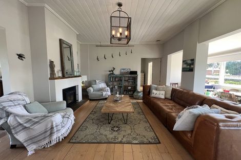 Photo of property in 11 Ocean View Road, Milford, Auckland, 0620