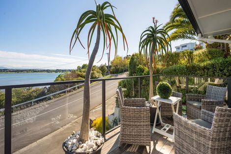 Photo of property in 14 Saint Andrews Hill Road, Mount Pleasant, Christchurch, 8081