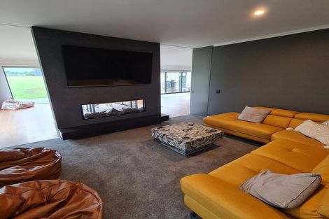 Photo of property in 7 Ribbonwood Lane, Kinloch, Taupo, 3377