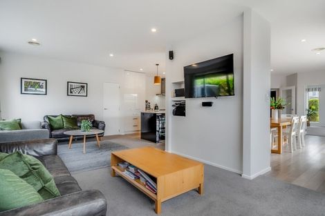 Photo of property in 106 Amesbury Drive, Churton Park, Wellington, 6037