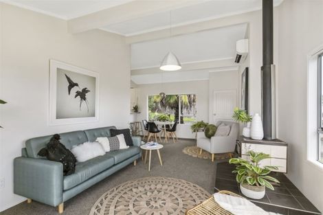 Photo of property in 1/102 Eskdale Road, Birkdale, Auckland, 0626