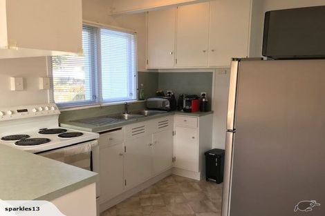 Photo of property in 16 Keldale Place, Forrest Hill, Auckland, 0620