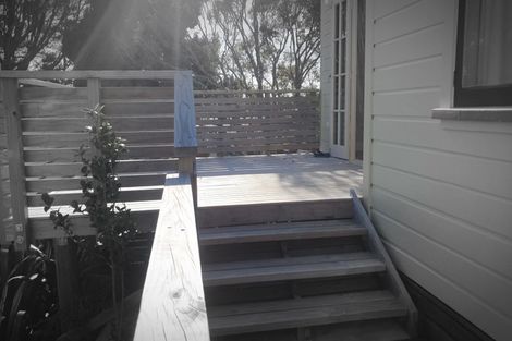 Photo of property in 32 Bonithon Avenue, Moturoa, New Plymouth, 4310