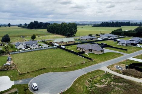 Photo of property in 16 Tui Place, Edendale, Wyndham, 9893