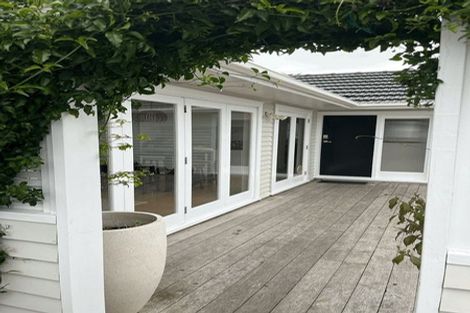 Photo of property in 2/112 Lake Road, Belmont, Auckland, 0622