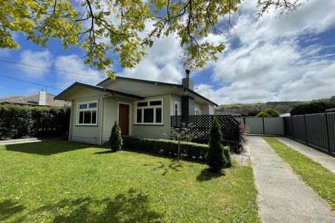 Photo of property in 3 Waterhouse Street, Taradale, Napier, 4112