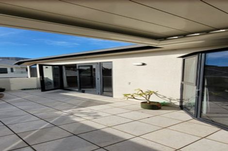 Photo of property in 85c Eliot Street, New Plymouth, 4310