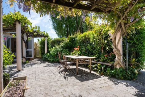 Photo of property in 32 Reeve Drive, Havelock North, 4130