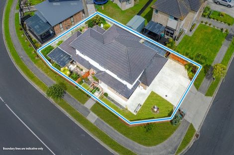 Photo of property in 2 Kirikiri Drive, Papakura, 2110