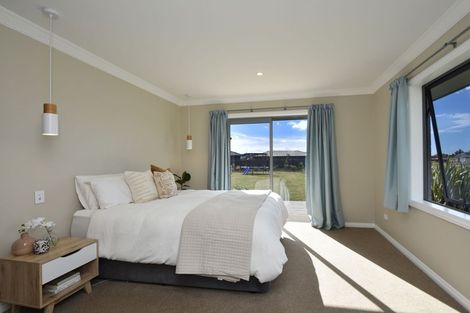 Photo of property in 15 Court Of Ascot, Seaward Bush, Invercargill, 9812